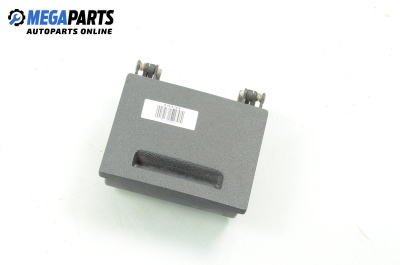 Пепелник за Volkswagen Touran Minivan I (02.2003 - 05.2010)