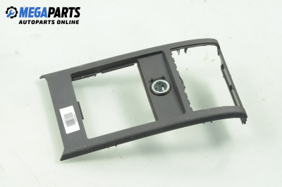 Централна конзола за Volkswagen Touran Minivan I (02.2003 - 05.2010)