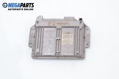 Компютър двигател за Renault Clio II Hatchback (09.1998 - 09.2005) 1.2 (BB0A, BB0F, BB10, BB1K, BB28, BB2D, BB2H, CB0A...), 58 к.с., № 7700115160