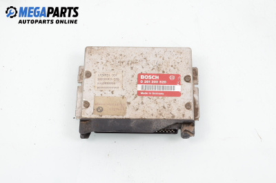 Компютър двигател за BMW 3 Series E36 Sedan (09.1990 - 02.1998) 316 i, 100 к.с., № Bosch 0 261 200 520