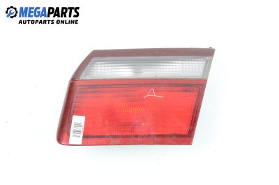 Вътрешен стоп за Mazda 626 V Sedan (05.1997 - 10.2002), седан, позиция: дясна