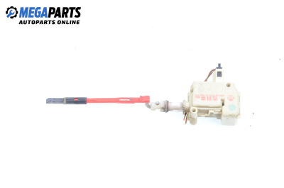 Ключалка за капачката на резервоара за Volkswagen Passat III Sedan B5 (08.1996 - 12.2001), седан