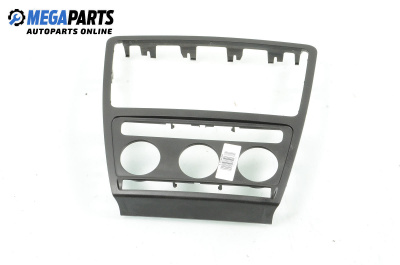 Централна конзола за Skoda Octavia II Combi (02.2004 - 06.2013)