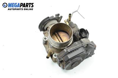 Дроселова клапа за Audi A3 Hatchback I (09.1996 - 05.2003) 1.6, 101 к.с., № 06A 133 064