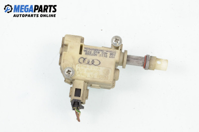 Ключалка за капачката на резервоара за Audi A8 Sedan 4E (10.2002 - 07.2010), седан, № 4E0 810 773A