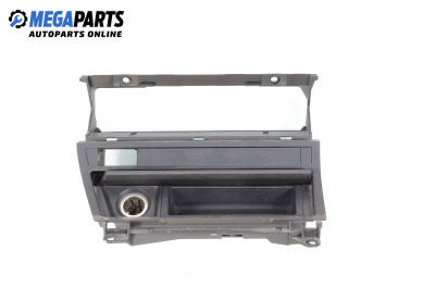 Пепелник за BMW 3 Series E46 Sedan (02.1998 - 04.2005)
