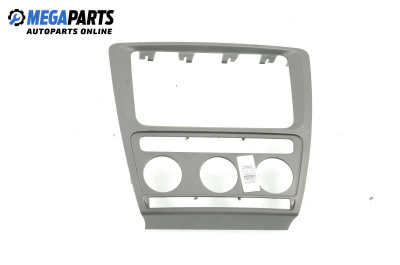 Централна конзола за Skoda Octavia II Sedan (02.2004 - 06.2013)