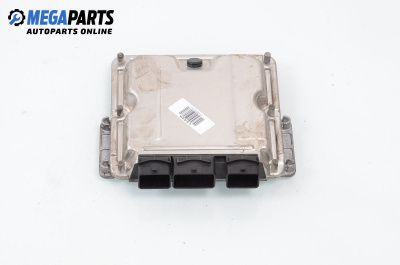 Компютър двигател за Citroen C5 I Hatchback (03.2001 - 03.2005) 2.2 HDi (DC4HXB, DC4HXE), 133 к.с., № 9652184480