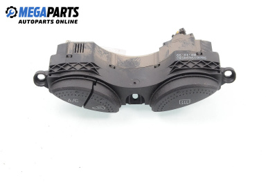 Панел бутони климатик и подгрев за Ford Focus I Hatchback (10.1998 - 12.2007), № 98AG19A945BG