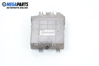 Компютър двигател за Renault Clio II Hatchback (09.1998 - 09.2005) 1.9 dTi (B/CB0U), 80 к.с., № Bosch  0 281 001 878