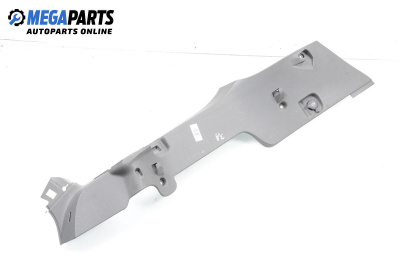 Интериорна пластмаса багажник за Ford Focus II Estate (07.2004 - 09.2012), комби