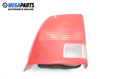 Стоп за Volkswagen Passat III Sedan B5 (08.1996 - 12.2001), седан, позиция: лява