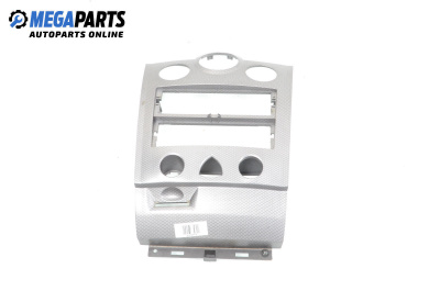 Централна конзола за Renault Megane II Grandtour (08.2003 - 08.2012)