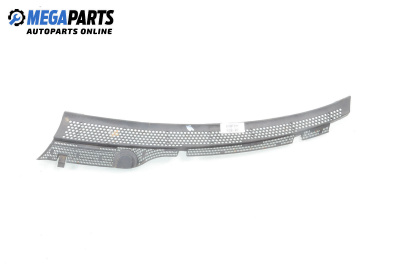 Кора под чистачки за Mercedes-Benz C-Class Sedan (W202) (03.1993 - 05.2000), 4+1 вр., седан