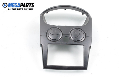 Централна конзола за Chevrolet Spark Hatchback (05.2005 - ...)