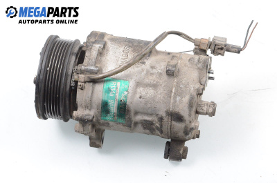 Компресор климатик за Volkswagen Polo Hatchback III (10.1999 - 10.2001) 1.4 16V, 75 к.с., № 6N0 820 803 B