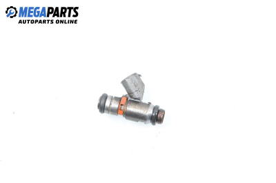 Дюза бензин за Volkswagen Polo Hatchback III (10.1999 - 10.2001) 1.4 16V, 75 к.с.