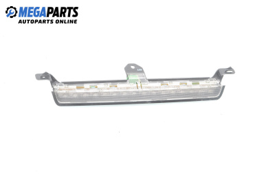 Трети стоп за Volvo V70 II Estate (11.1999 - 12.2008), комби