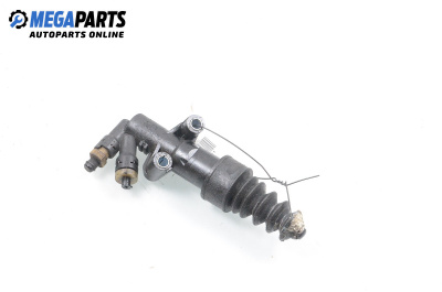 Долна помпа за съединител за Peugeot 207 Hatchback (02.2006 - 12.2015)