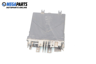 Компютър двигател за Volkswagen Passat II Variant B3, B4 (02.1988 - 06.1997) 2.0, 115 к.с., № 037 906 022