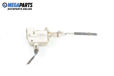 Ключалка за капачката на резервоара за Volkswagen Golf IV Variant (05.1999 - 06.2006), комби, № 1J0 810 773