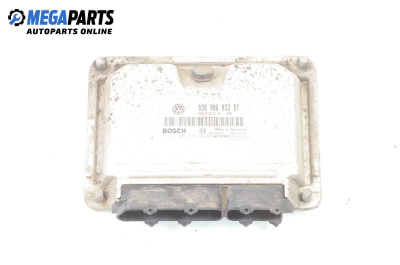 Компютър двигател за Volkswagen Polo Hatchback III (10.1999 - 10.2001) 1.4, 60 к.с., № Bosch 0 261 207 593