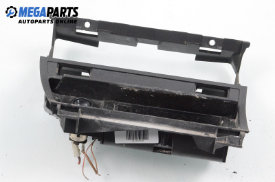 Пепелник за BMW 3 Series E46 Sedan (02.1998 - 04.2005)