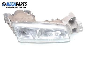 Фар за Mazda 626 IV Hatchback (08.1991 - 04.1997), хечбек, позиция: дясна