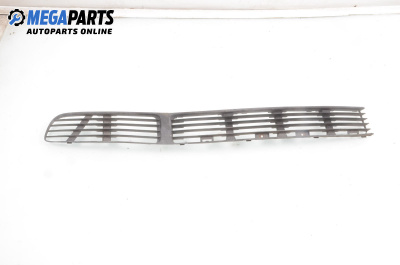 Решетка в броня за Volkswagen Passat III Sedan B5 (08.1996 - 12.2001), седан, позиция: предна