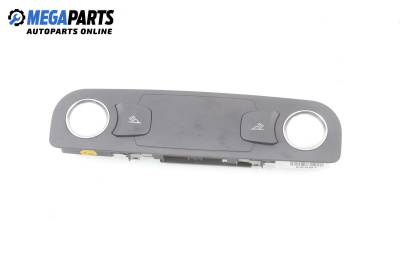 Плафон за Audi Q7 SUV I (03.2006 - 01.2016)