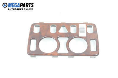 Централна конзола за Mercedes-Benz CLK-Class Coupe (C208) (06.1997 - 09.2002)