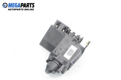 Ключ светлини  за Mercedes-Benz E-Class Estate (S210) (06.1996 - 03.2003)