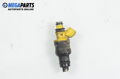 Дюза бензин за Toyota Avensis I Liftback (09.1997 - 02.2003) 1.6 (AT220), 101 к.с., № 23250-02020