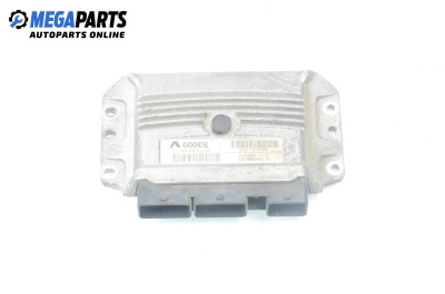 Компютър двигател за Renault Grand Scenic II Minivan (04.2004 - 06.2009) 1.6, 113 к.с., № 8200387138
