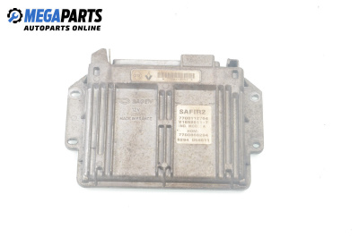 Компютър двигател за Renault Clio II Hatchback (09.1998 - 09.2005) 1.2 (BB0A, BB0F, BB10, BB1K, BB28, BB2D, BB2H, CB0A...), 58 к.с., № 7700112764