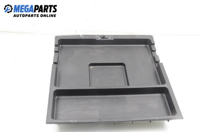 Интериорна пластмаса багажник за Mitsubishi Outlander I SUV (03.2001 - 12.2006), джип