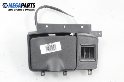 Пепелник за Mitsubishi Outlander I SUV (03.2001 - 12.2006)