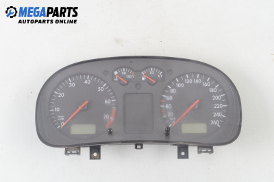 Километраж за Volkswagen Golf IV Hatchback (08.1997 - 06.2005) 1.6, 100 к.с.