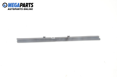 Интериорна лайсна за BMW 3 Series E90 Sedan E90 (01.2005 - 12.2011), 4+1 вр., седан