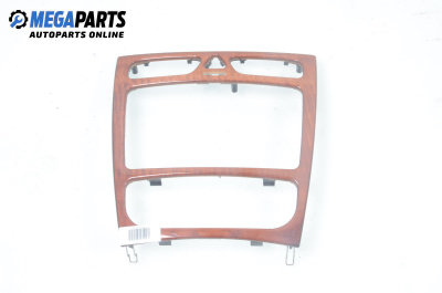 Централна конзола за Mercedes-Benz C-Class Sedan (W203) (05.2000 - 08.2007)