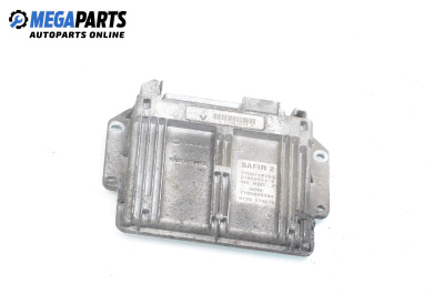 Компютър двигател за Renault Clio II Hatchback (09.1998 - 09.2005) 1.2 (BB0A, BB0F, BB10, BB1K, BB28, BB2D, BB2H, CB0A...), 58 к.с., № 7700112764