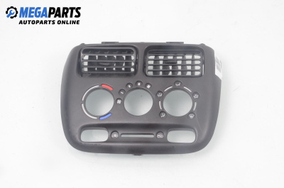 Централна конзола за Suzuki Ignis I Hatchback (10.2000 - 12.2005)