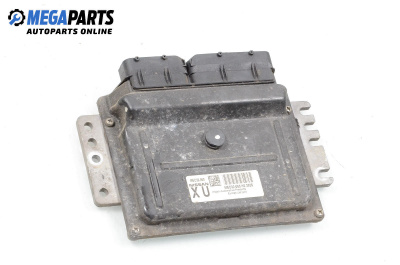 Компютър двигател за Nissan Micra III Hatchback (01.2003 - 06.2010) 1.2 16V, 80 к.с., № MEC32-060