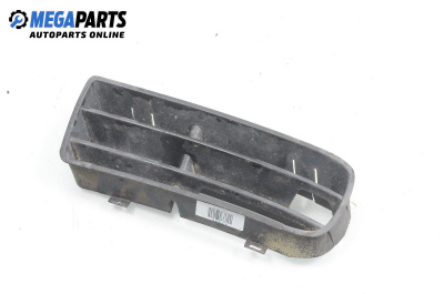 Решетка в броня за Volkswagen Golf IV Hatchback (08.1997 - 06.2005), хечбек, позиция: предна