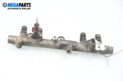 Горивна рейка за Peugeot 306 Break (06.1994 - 04.2002) 2.0 HDI 90, 90 к.с.