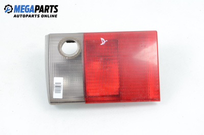 Вътрешен стоп за Audi 80 Sedan B4 (09.1991 - 12.1994), седан, позиция: дясна