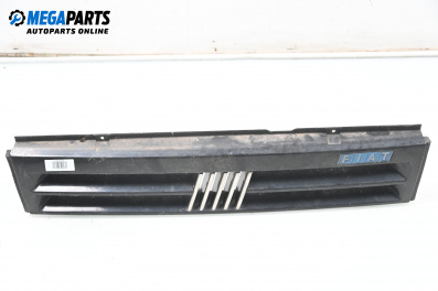 Решетка за Fiat Uno Hatchback (01.1983 - 06.2006), хечбек, позиция: предна