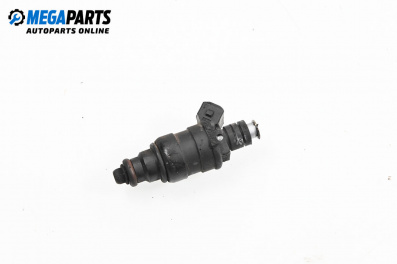 Дюза бензин за Audi 80 Avant B4 (09.1991 - 01.1996) 2.0 E, 115 к.с.