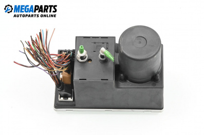 Вакуум помпа за централно заключване за Audi A8 Sedan 4D (03.1994 - 12.2002), 4+1 вр., № 8L0 862 257 G