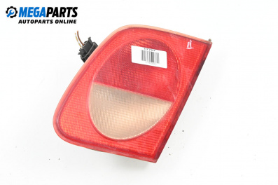 Вътрешен стоп за Mercedes-Benz E-Class Sedan (W210) (06.1995 - 08.2003), седан, позиция: дясна